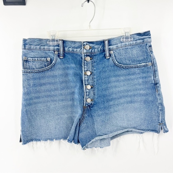 ✅ Lucky Brand Shorts Jean The Traveler Blue Medium Wash Button Fly Frayed 16/33 - Picture 1 of 8